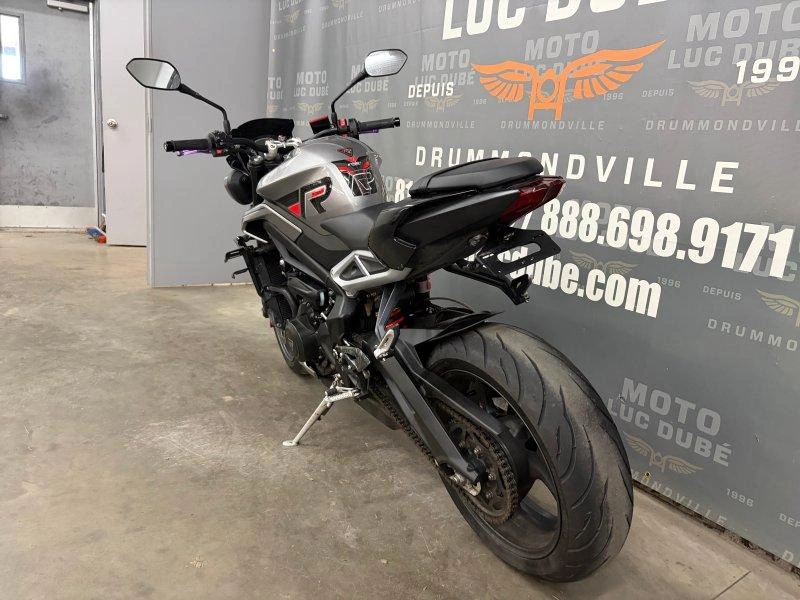 2024 Triumph Street Triple 765 R
