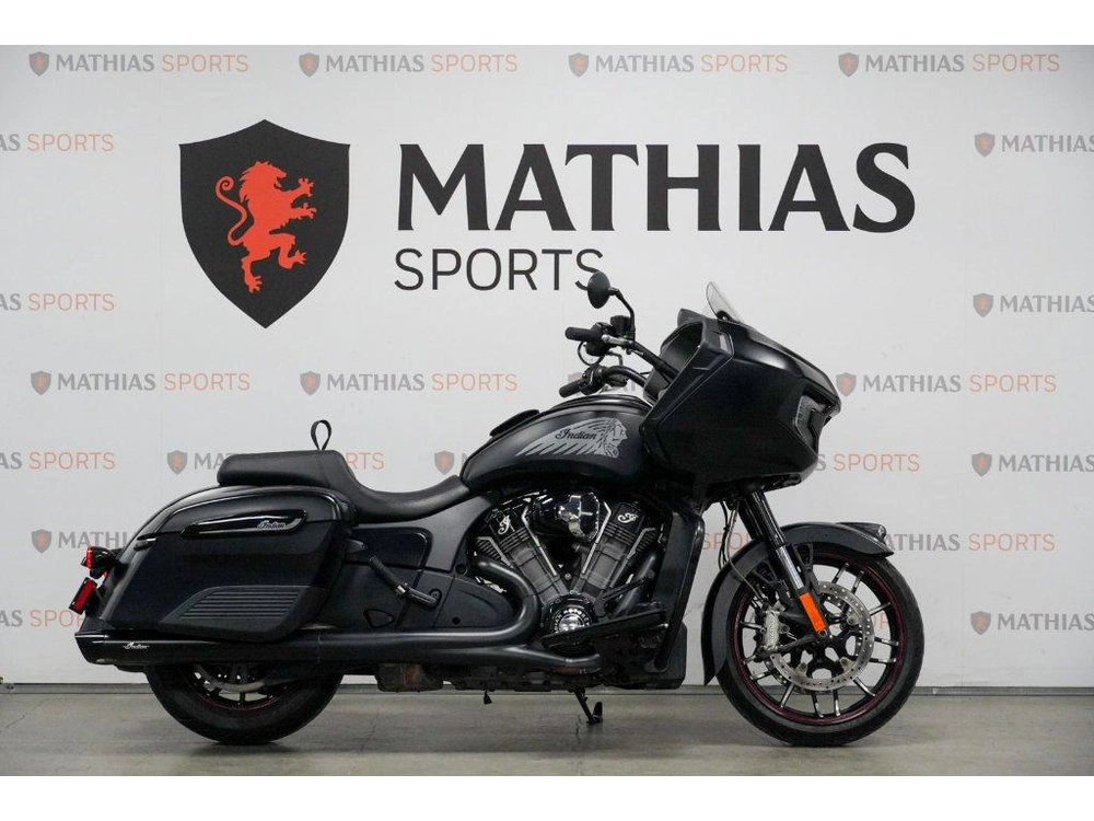 Indian Motorcycle Challenger Dark Horse 2020
