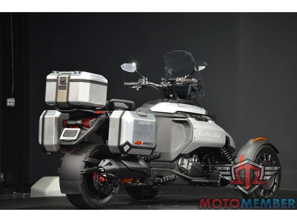 2025 Can-am Canyon Xt