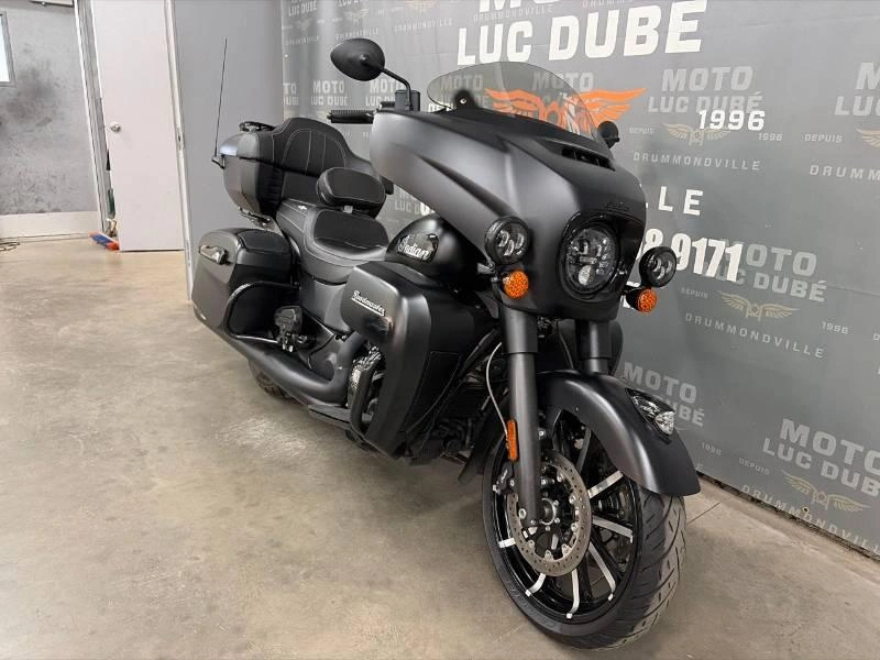 2022 Indian Motorcycle Roadmaster Dark Horse