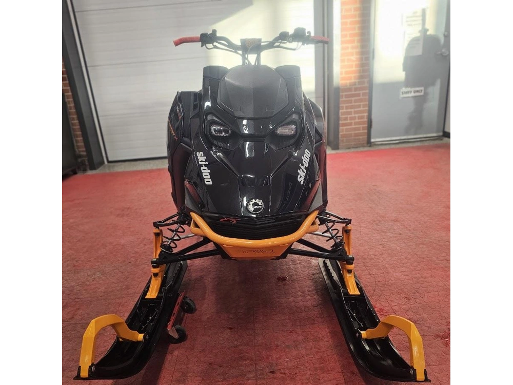 2024 Bombardier 850 Summit Expert 154 Turbo