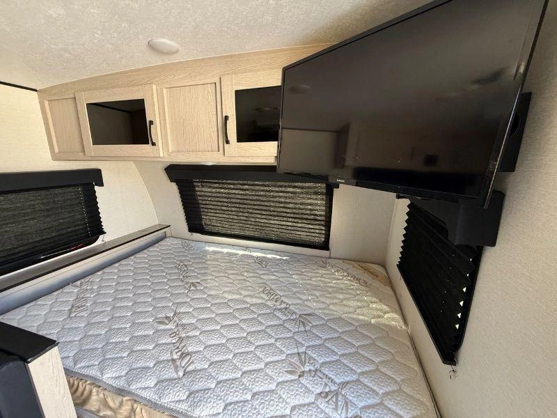 Coachmen Apex 185bh 2023