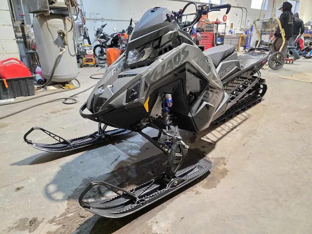 2025 Polaris 9R RMK KHAOS 155 - 7S Display 