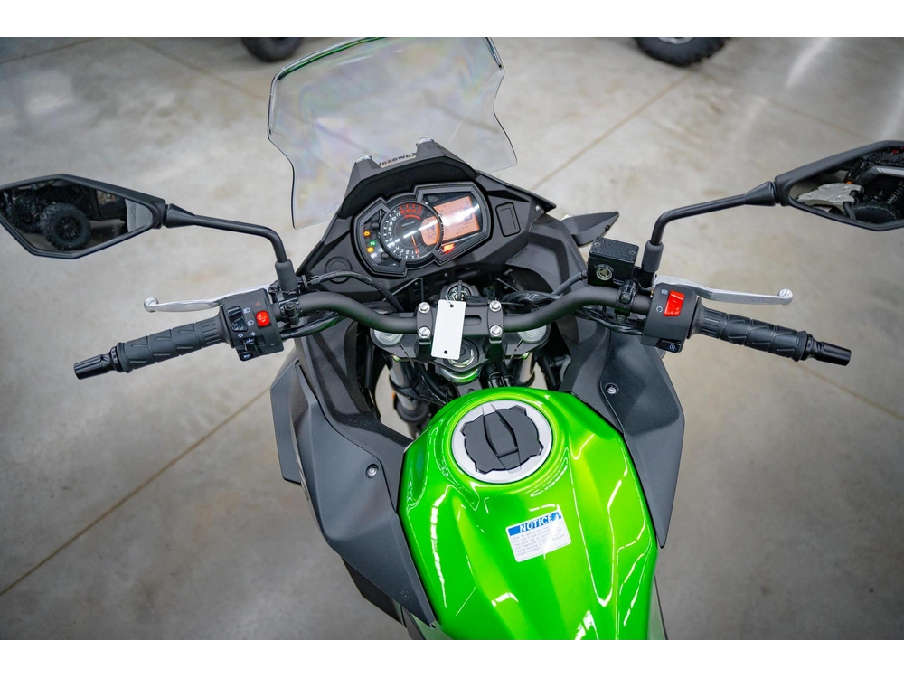 2025 Kawasaki Versys®-x 300 Abs