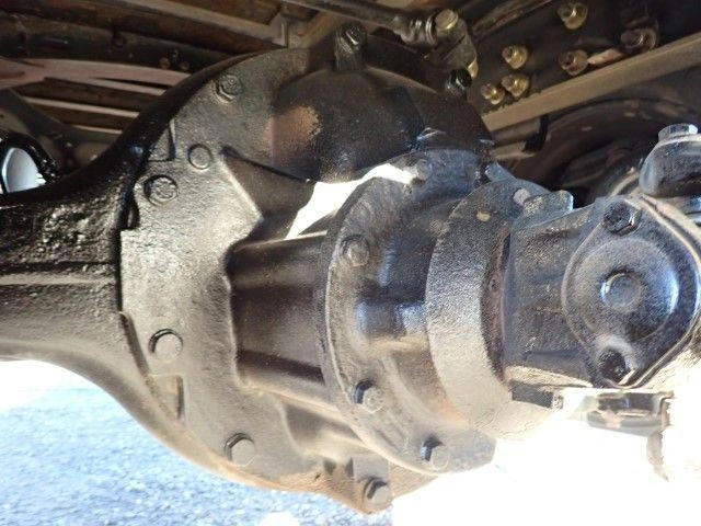 2016 Freightliner M2106