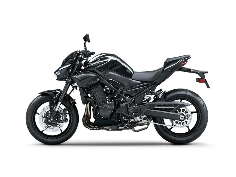 2027 Kawasaki Z900 PRE-COMMANDE