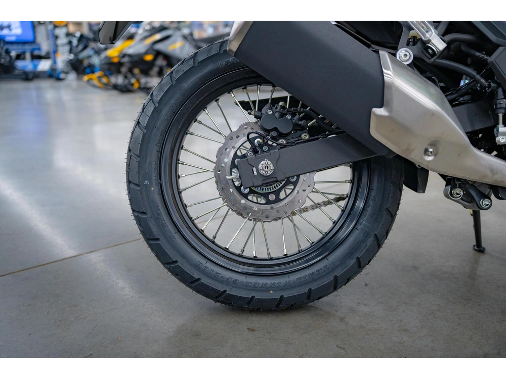 2025 Kawasaki Versys®-x 300 Abs