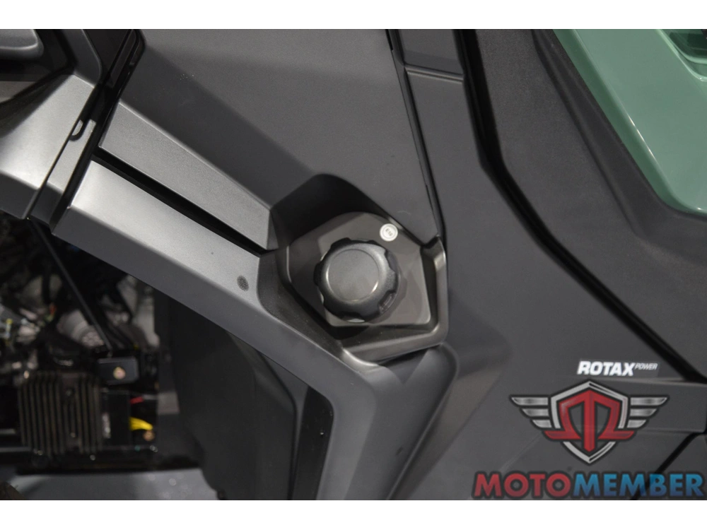 2026 Can-am Commander Dps 700