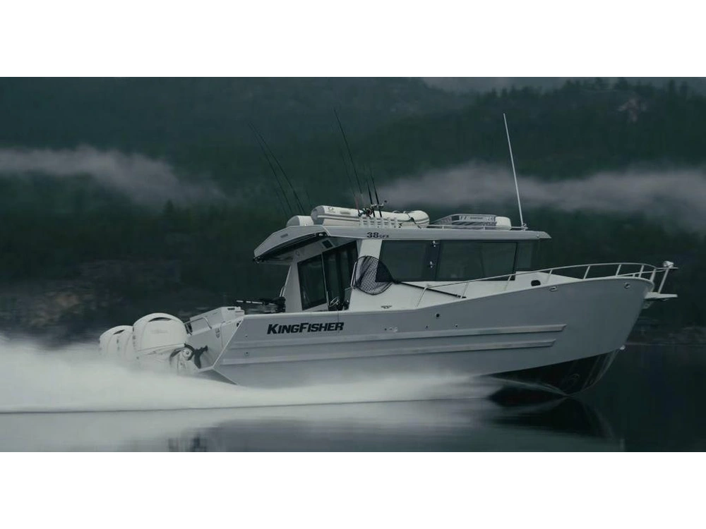 2026 Kingfisher 38 Gfx