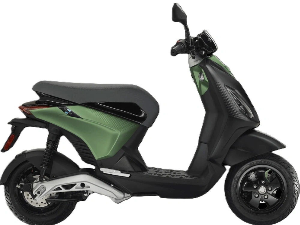 Piaggio 1 Active Forest 2023