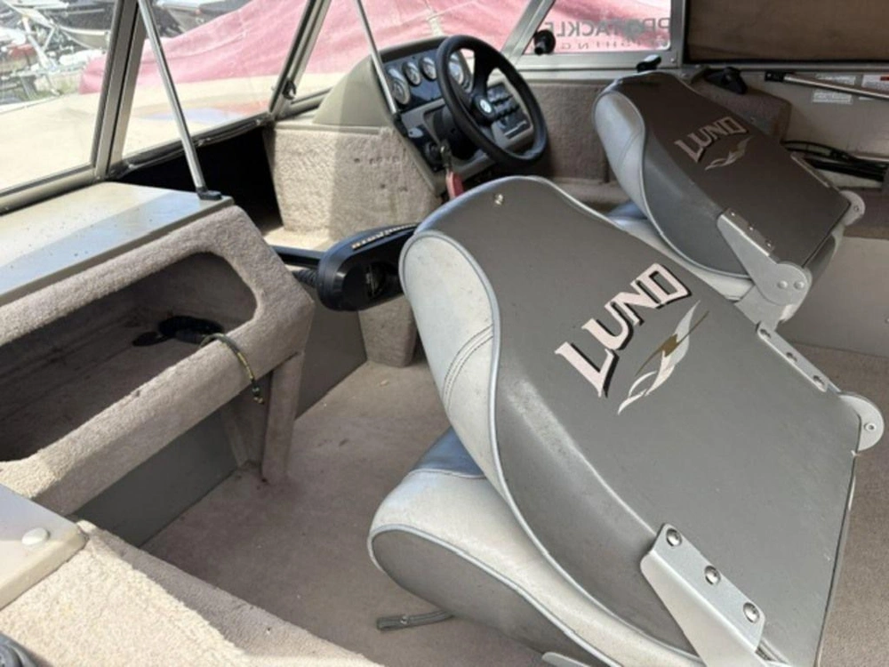 2002 Lund Boat Co 1650 Sendero