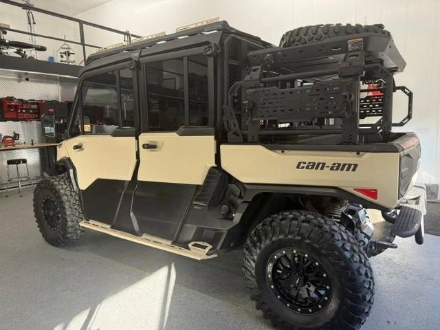 2026 Can-am Defender Max Limited Hd11
