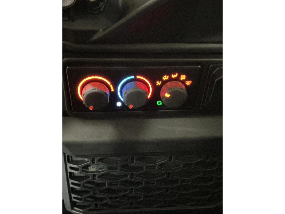 2027 Can-am Defender Xu Max Ltd Hd11