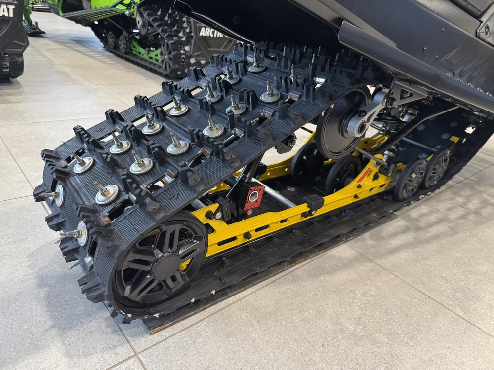 2025 Ski-doo Rengade Mxz 850 137