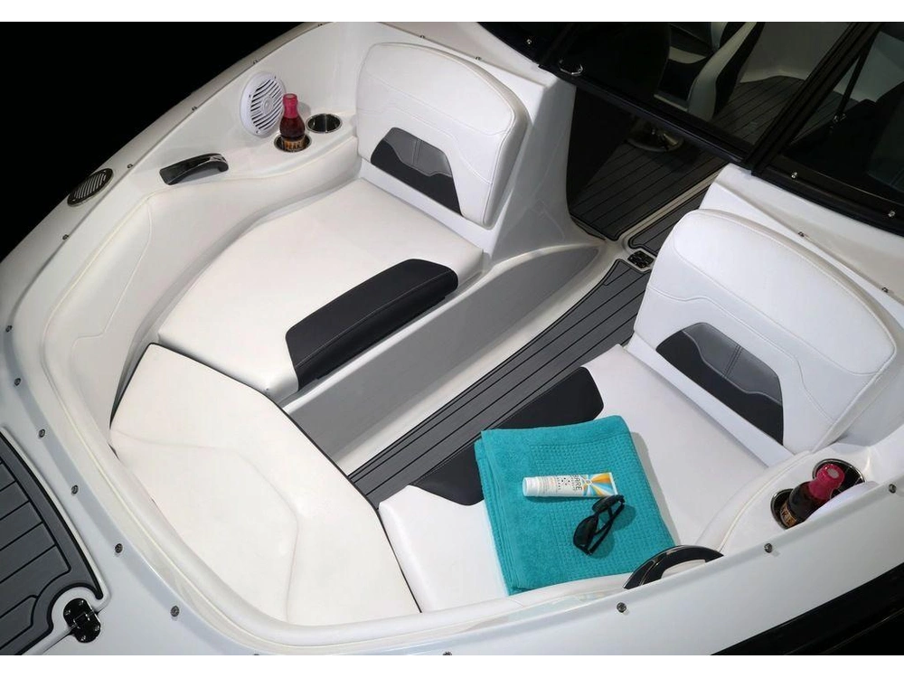 2025 Monterey Boats 224fs