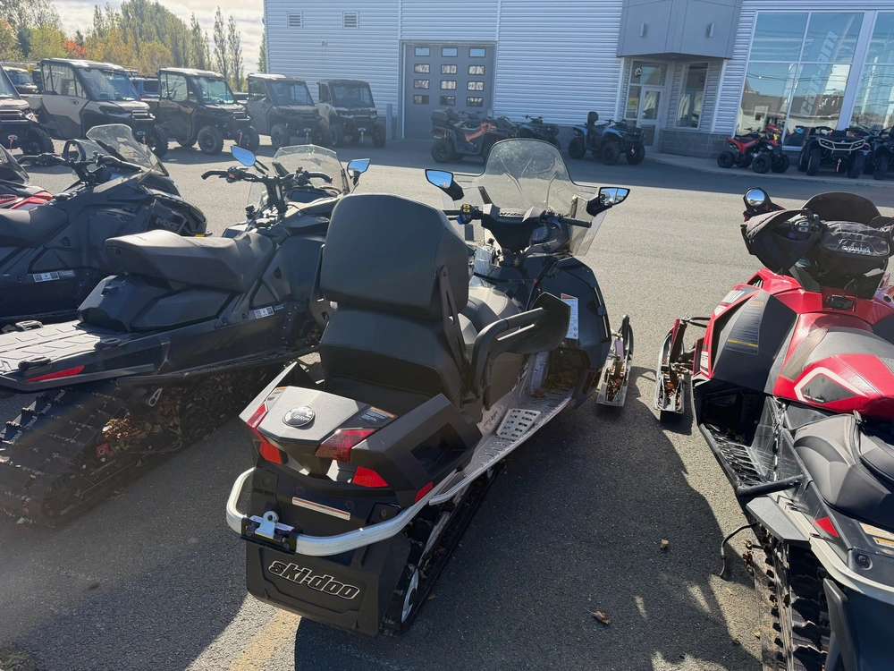 Ski-doo Grand Touring 1200 2012