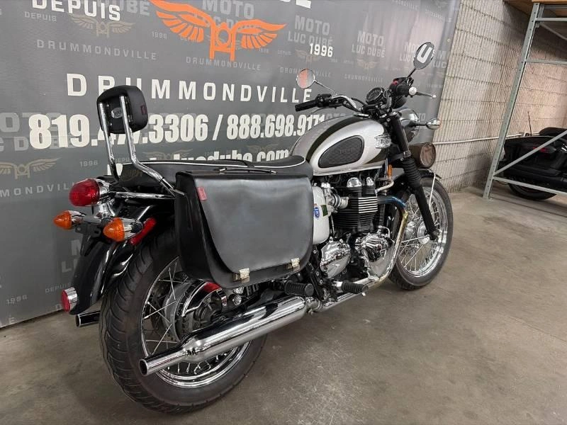 Triumph Bonneville T100 2012