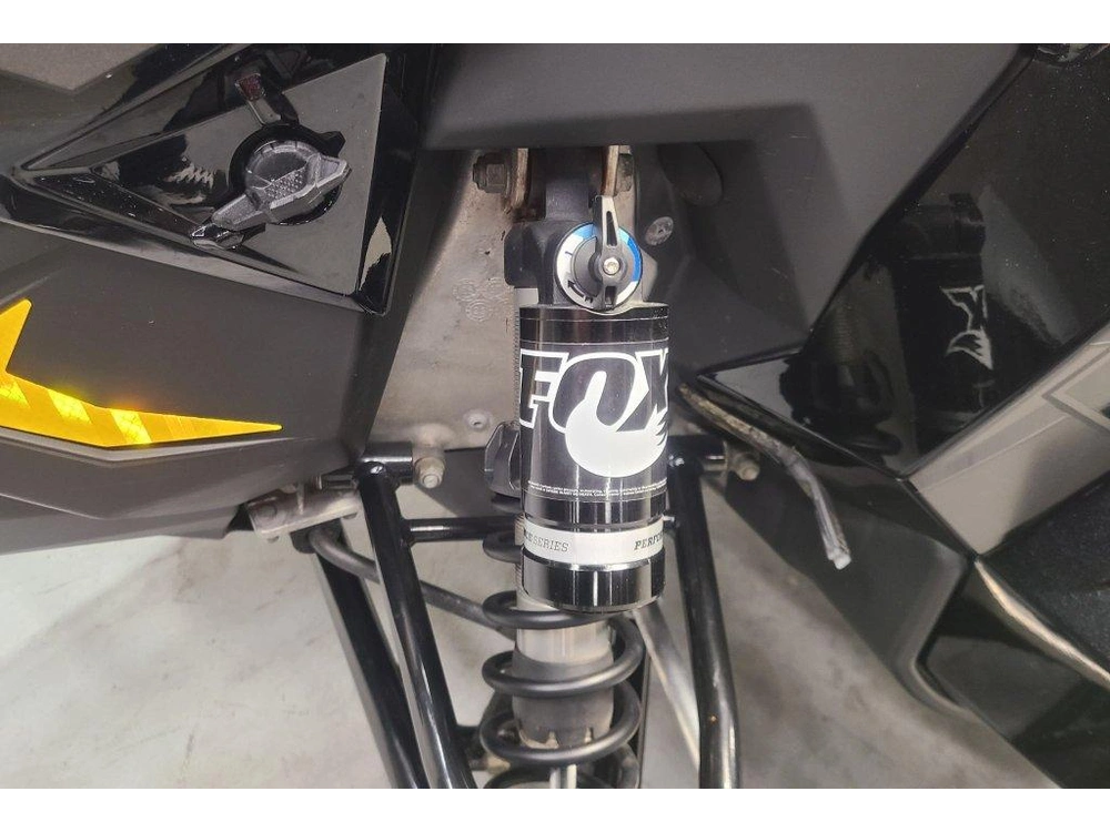 Polaris Titan Xc 155 2020