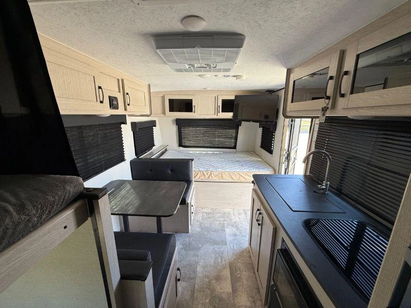 Coachmen Apex 185bh 2023