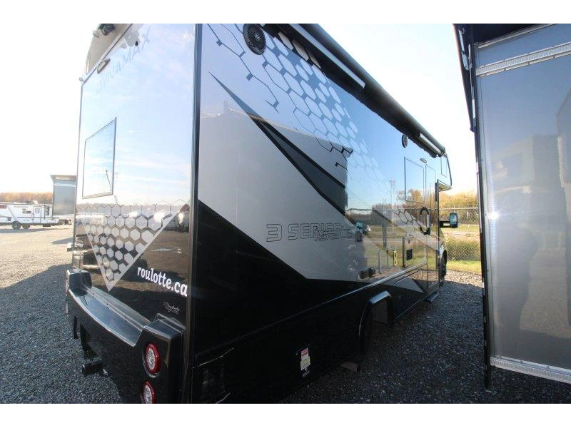 2027 Dynamax Isata 3 24fw
