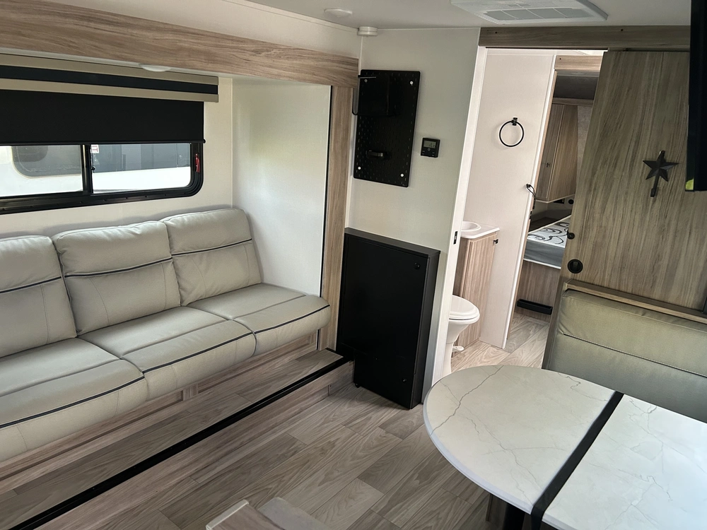 2025 Winnebago 2326rk