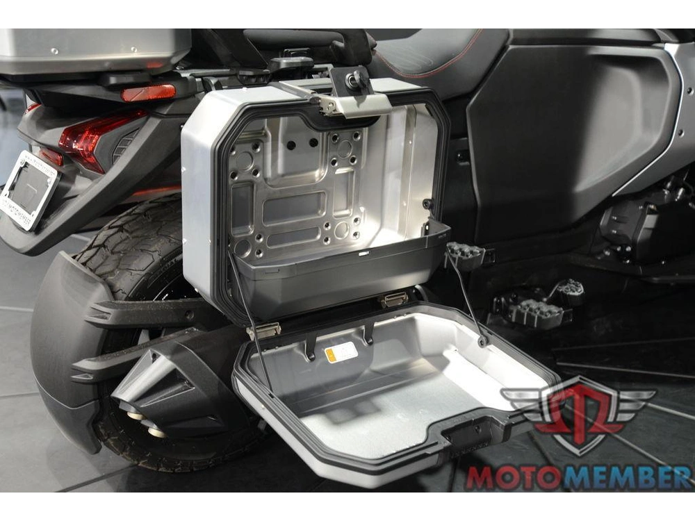 2025 Can-am Canyon Xt