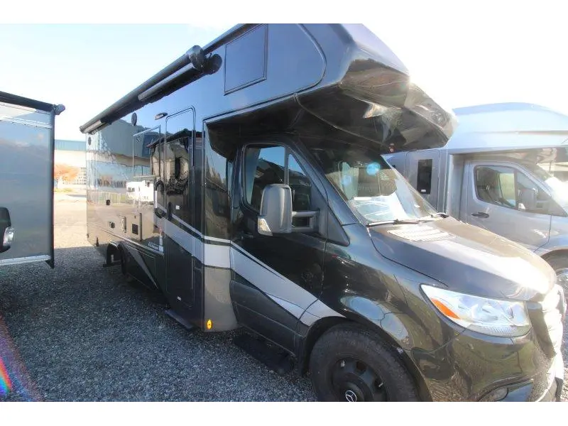 Dynamax Isata 3 24FW 2027