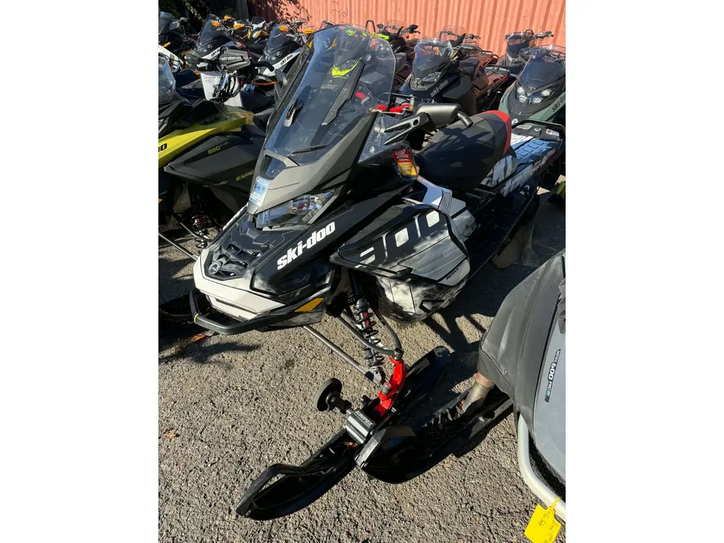 2020 Ski-Doo Renegade X® 900 ACE Turbo 137 1.25