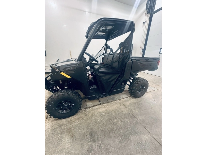 2026 Polaris Ranger 1000 Premium Granite Gray