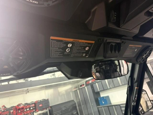 2026 Can-am Defender Max Limited Hd11