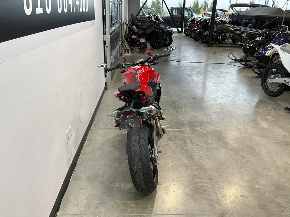2025 Ducati Streetfighter V2
