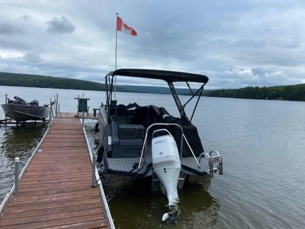 2025 Manitou Explore 24 Max Navigator