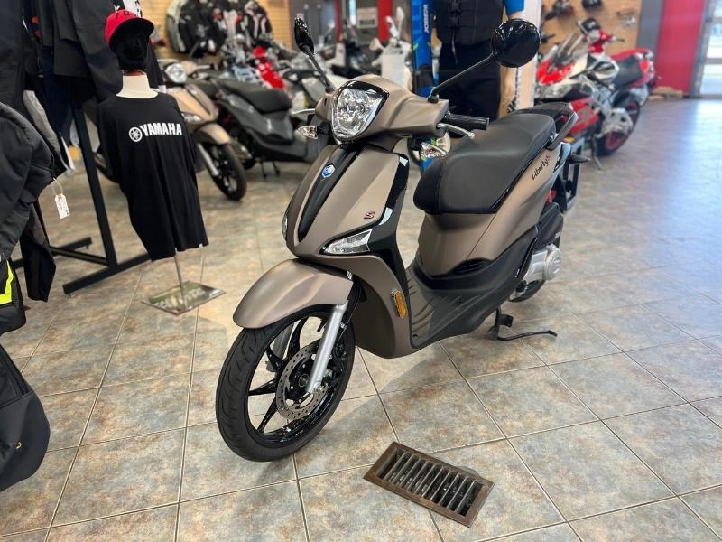 2023 Piaggio Liberty 50 Sport