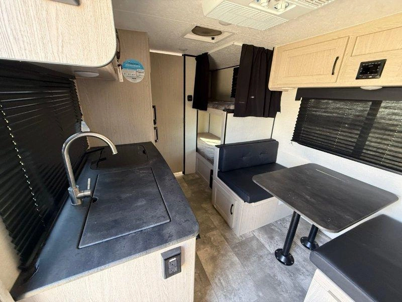 Coachmen Apex 185bh 2023
