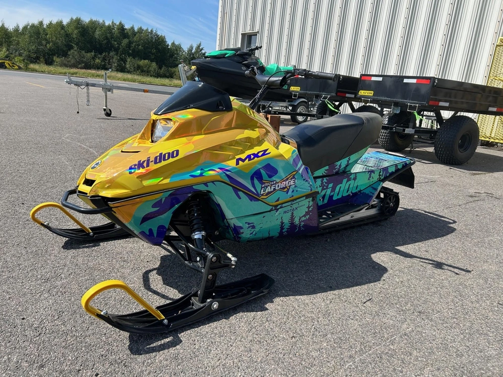 Ski-doo Mini Z200 2025