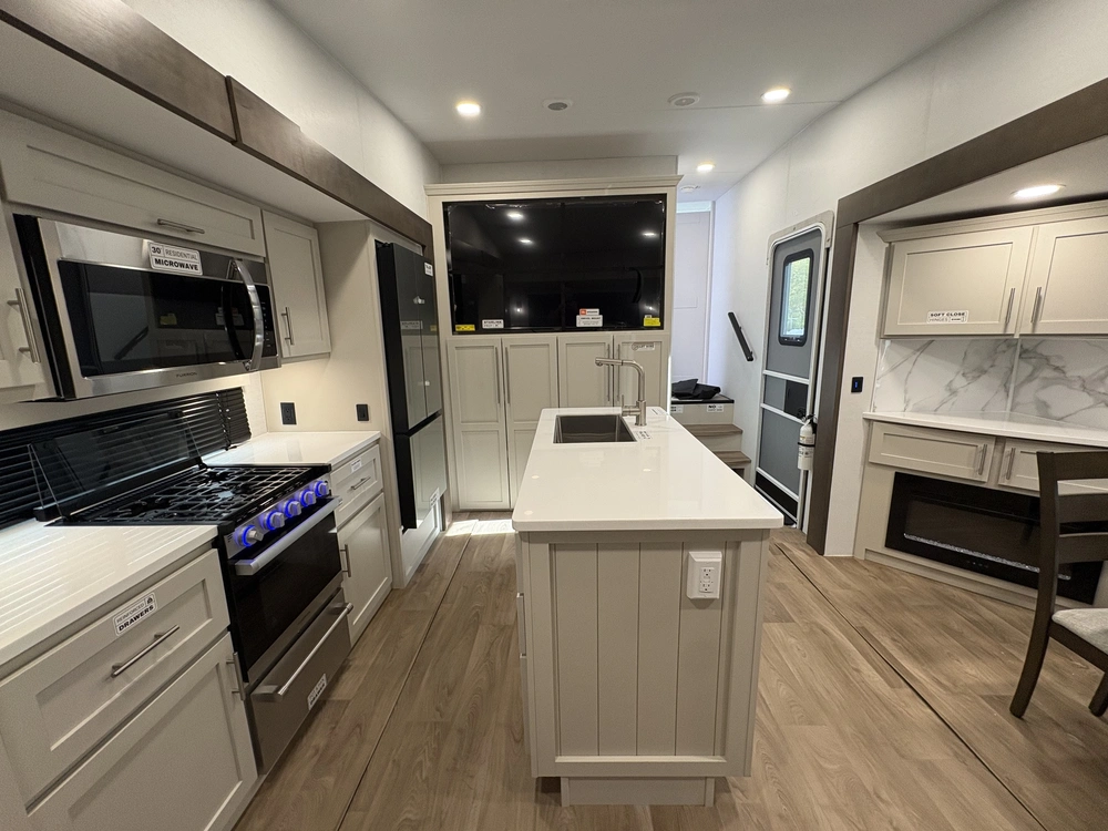 2027 Alliance Rv Avenue 25rl