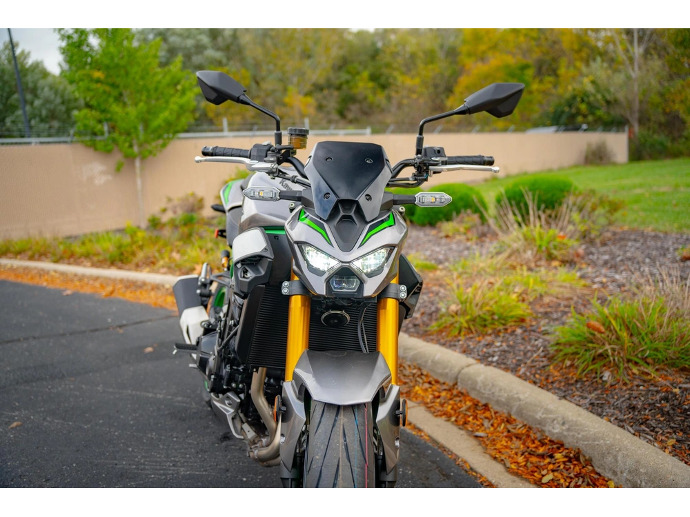 2025 Kawasaki Z900 Se Abs