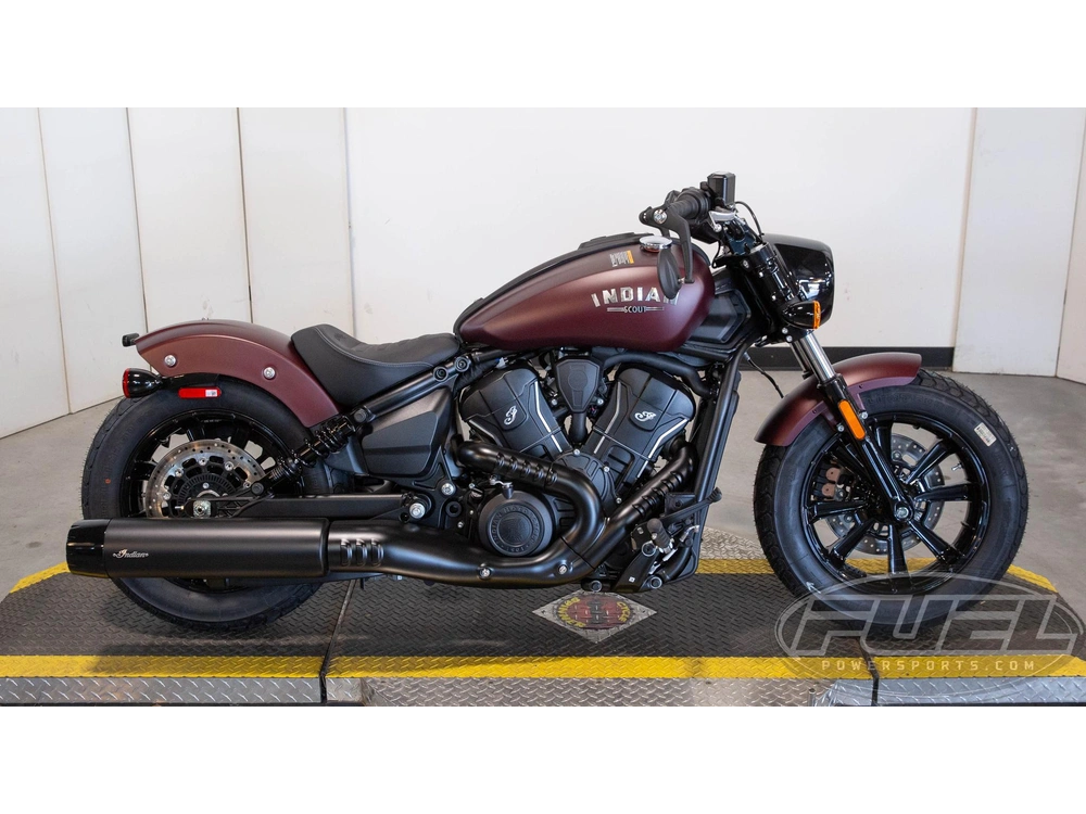 2026 Indian Motorcycle Scout Bobber- Maroon Metallic Smoke