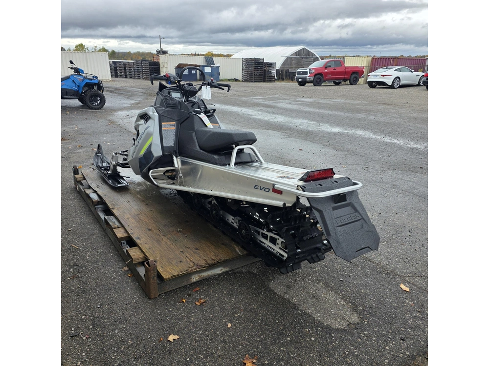 2026 Polaris 550 Rmk Evo 144 Es