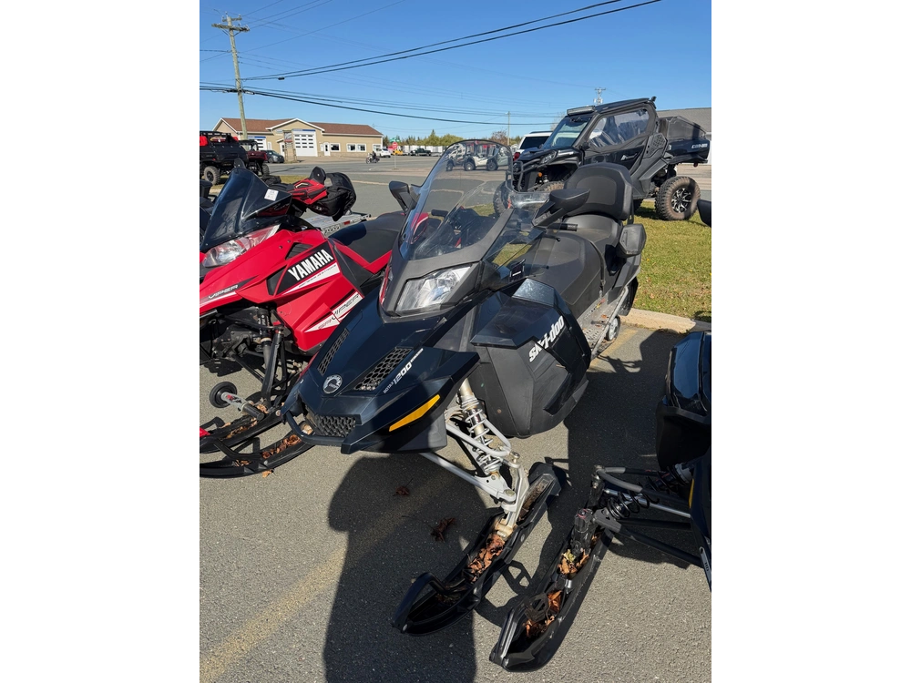 Ski-doo Grand Touring 1200 2012