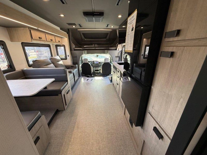 Grand Design Lineage 30dc 2027