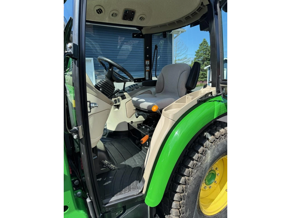 John Deere 3039r 2022
