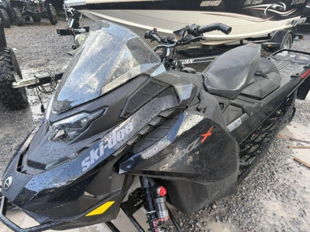 2024 Ski-doo Mxz® X® 850 E-tec 137 Ice Rip Xt 1.5_7.2 In_black