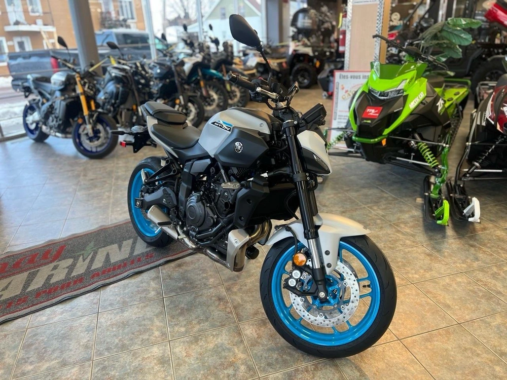Yamaha Mt-07 2025