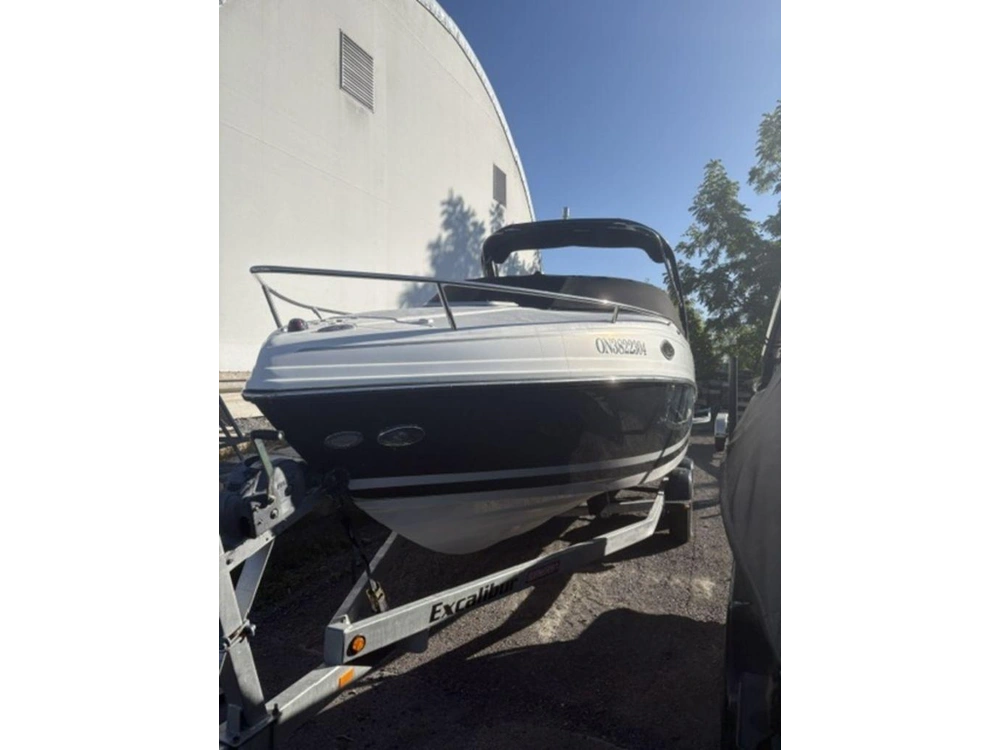 2013 Rinker Boat Co 246 Cc