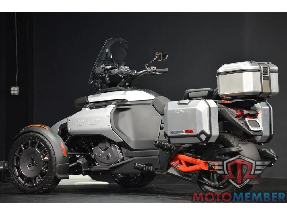 2025 Can-am Canyon Xt