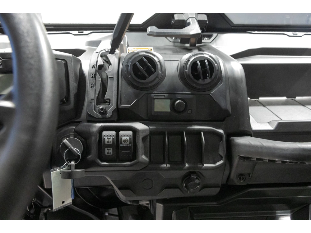 2027 Can-am Defender Dps Cab 8uvl