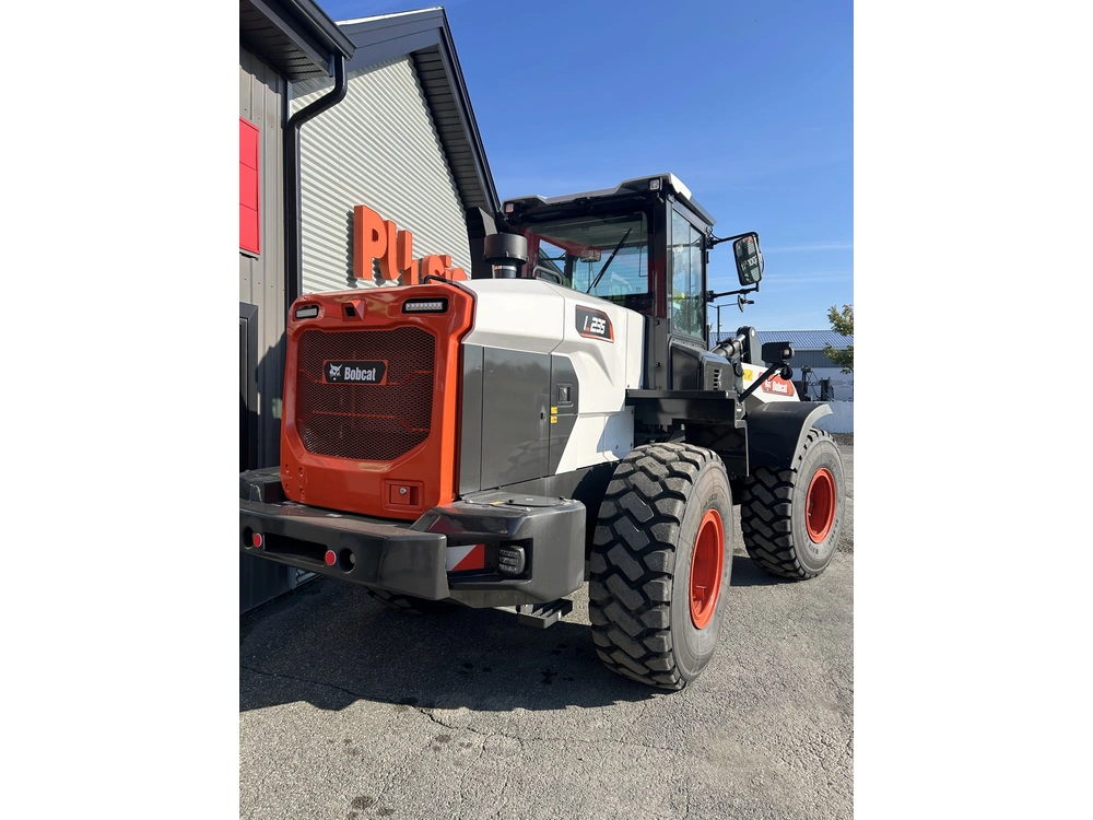 Bobcat L235 2026