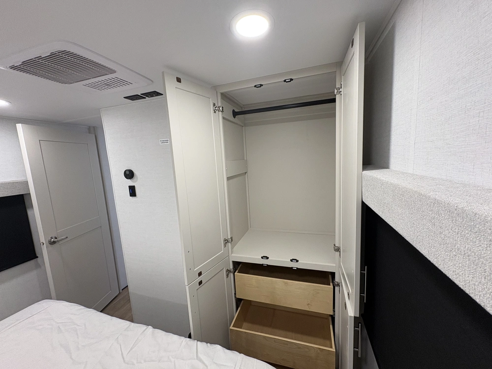 2027 Alliance Rv Avenue 25rl