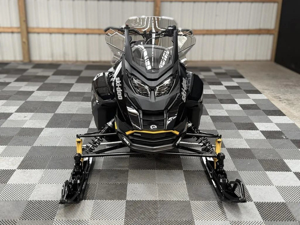 2027 Ski-doo Renegade Adrenaline Enduro 900 Ace Turbo R